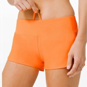Speed Up Low-Rise Lined Short 2.5" - highlight orange